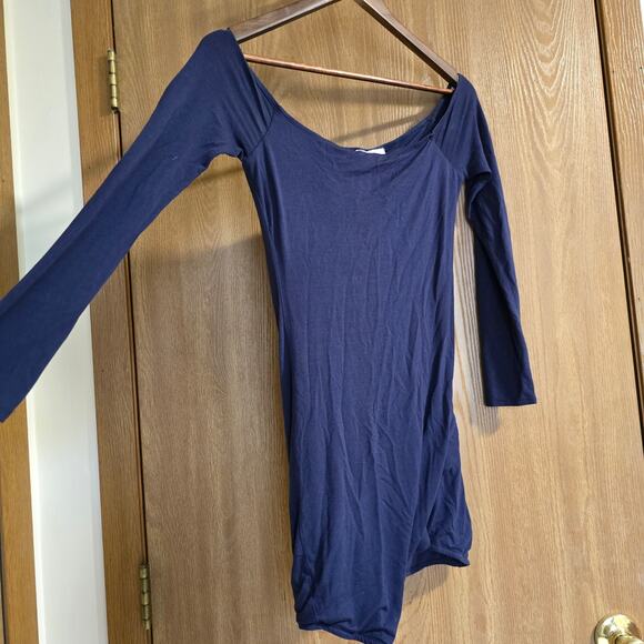 Revolve Lover + Friends Sweets Off Shoulder Asymmetrical Dress - Picture 4 of 10